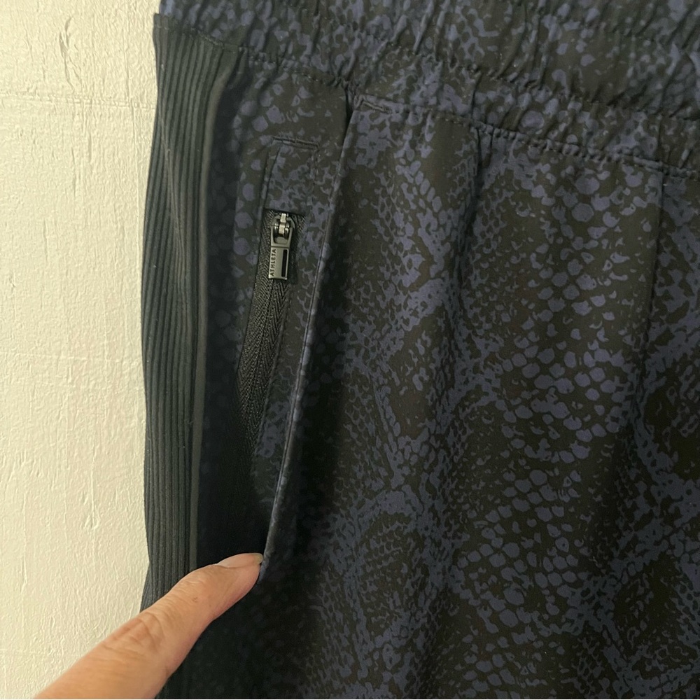 Athleta Brooklyn Blue Python Snake Print Joggers … - image 6